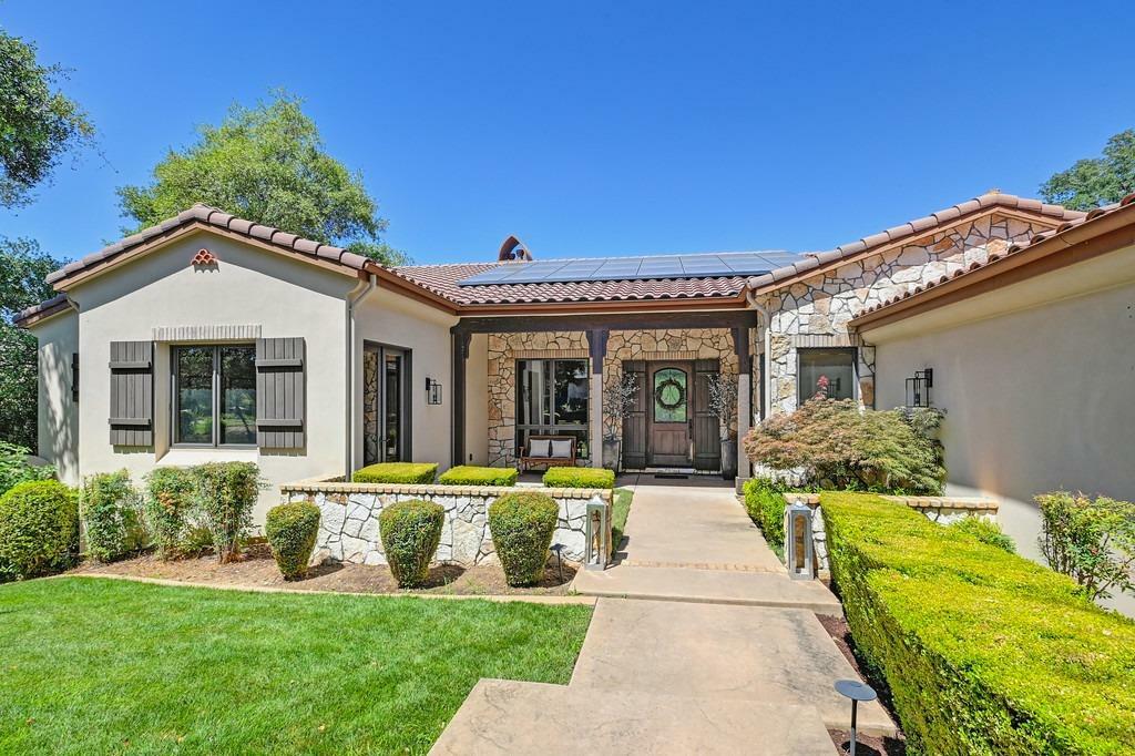 Property Photo:  233 Mondrian Court  CA 95762 