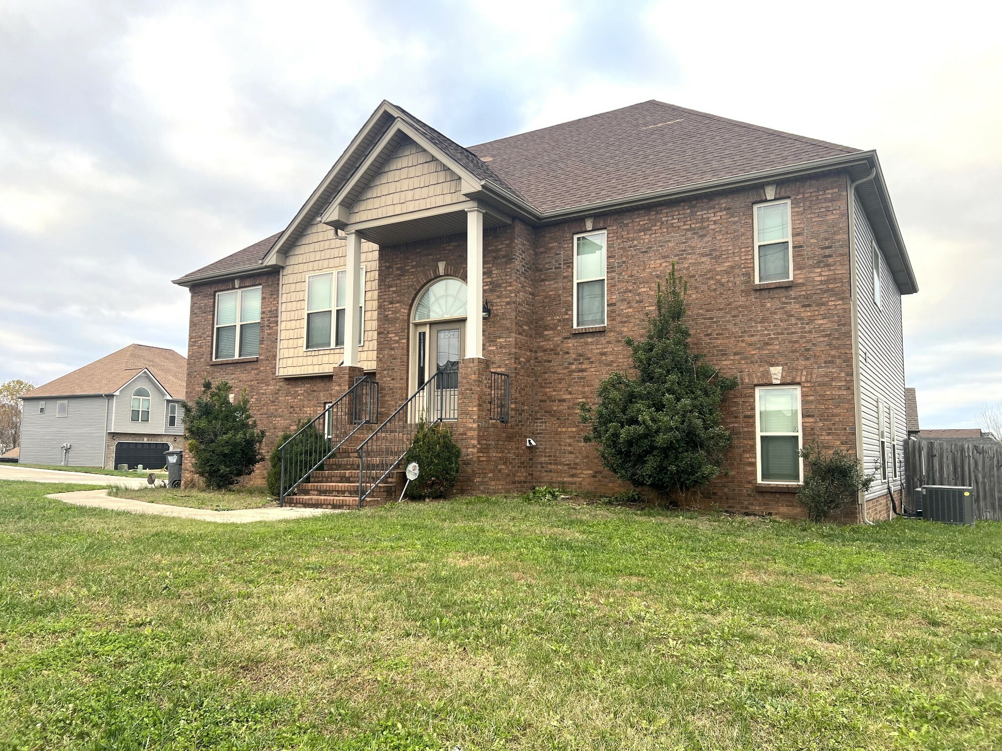 Property Photo:  1701 Winterhaven Ct  TN 37042 