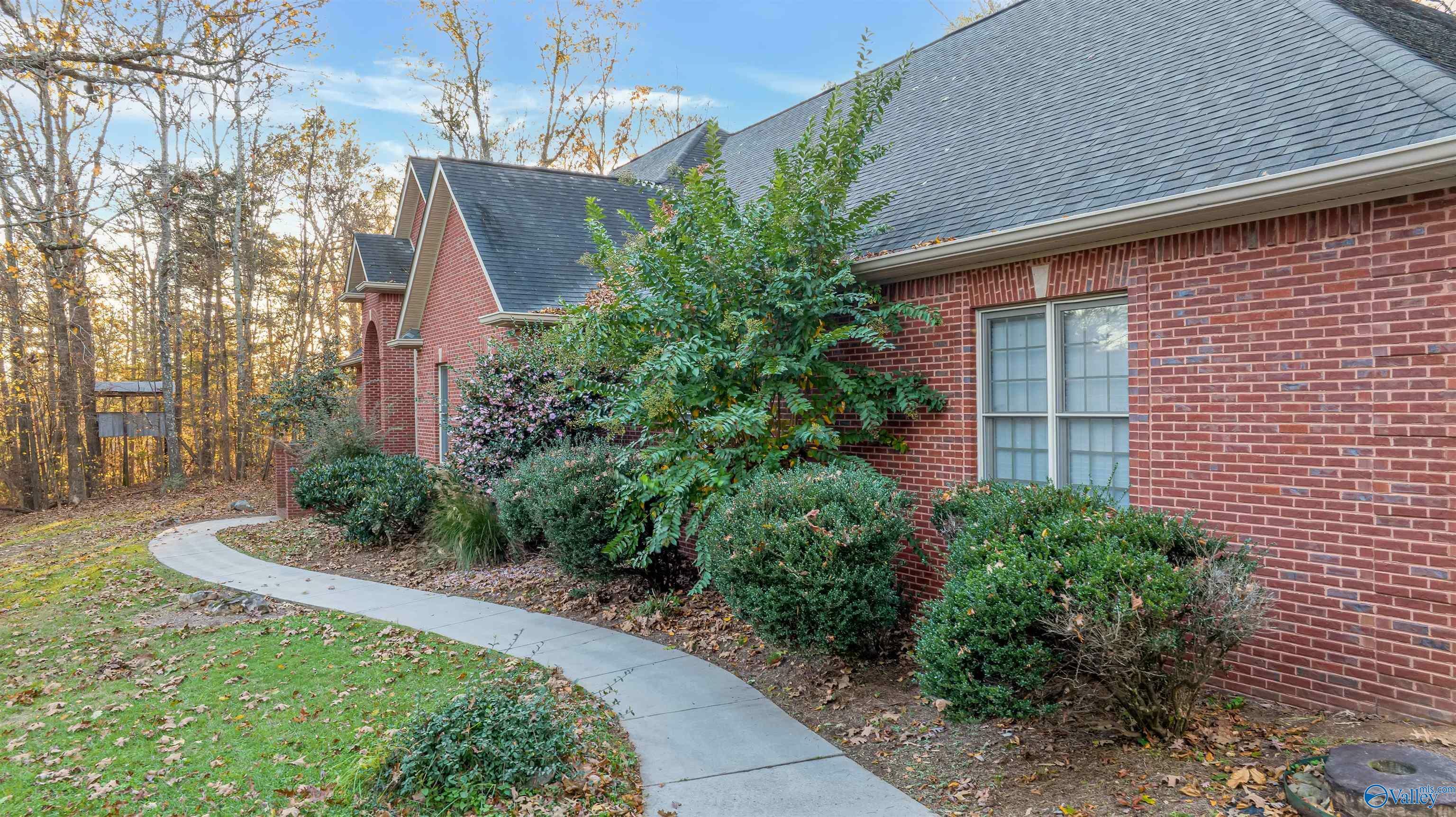 Property Photo:  4230 Greenhill Blvd NW  AL 35968 