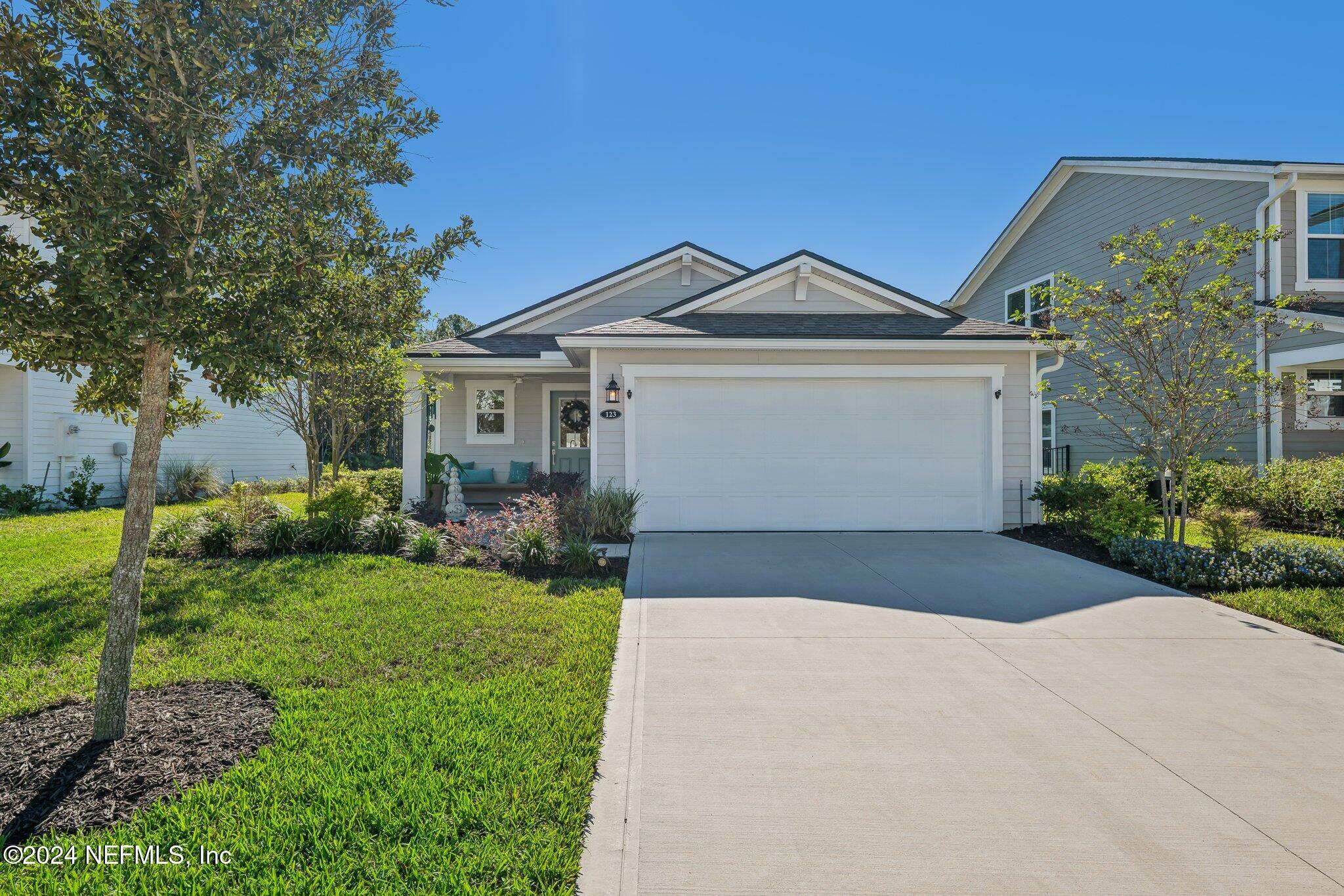 Property Photo:  123 Meadow Creek Drive  FL 32259 