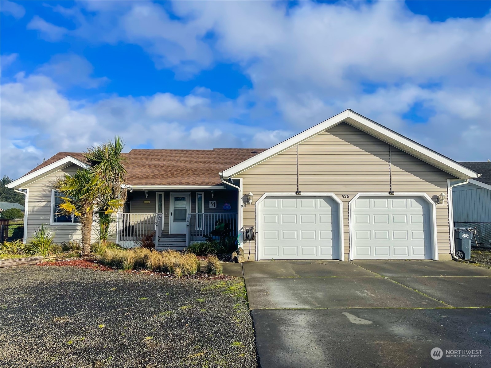 Property Photo:  526 Canal Drive NE  WA 98569 