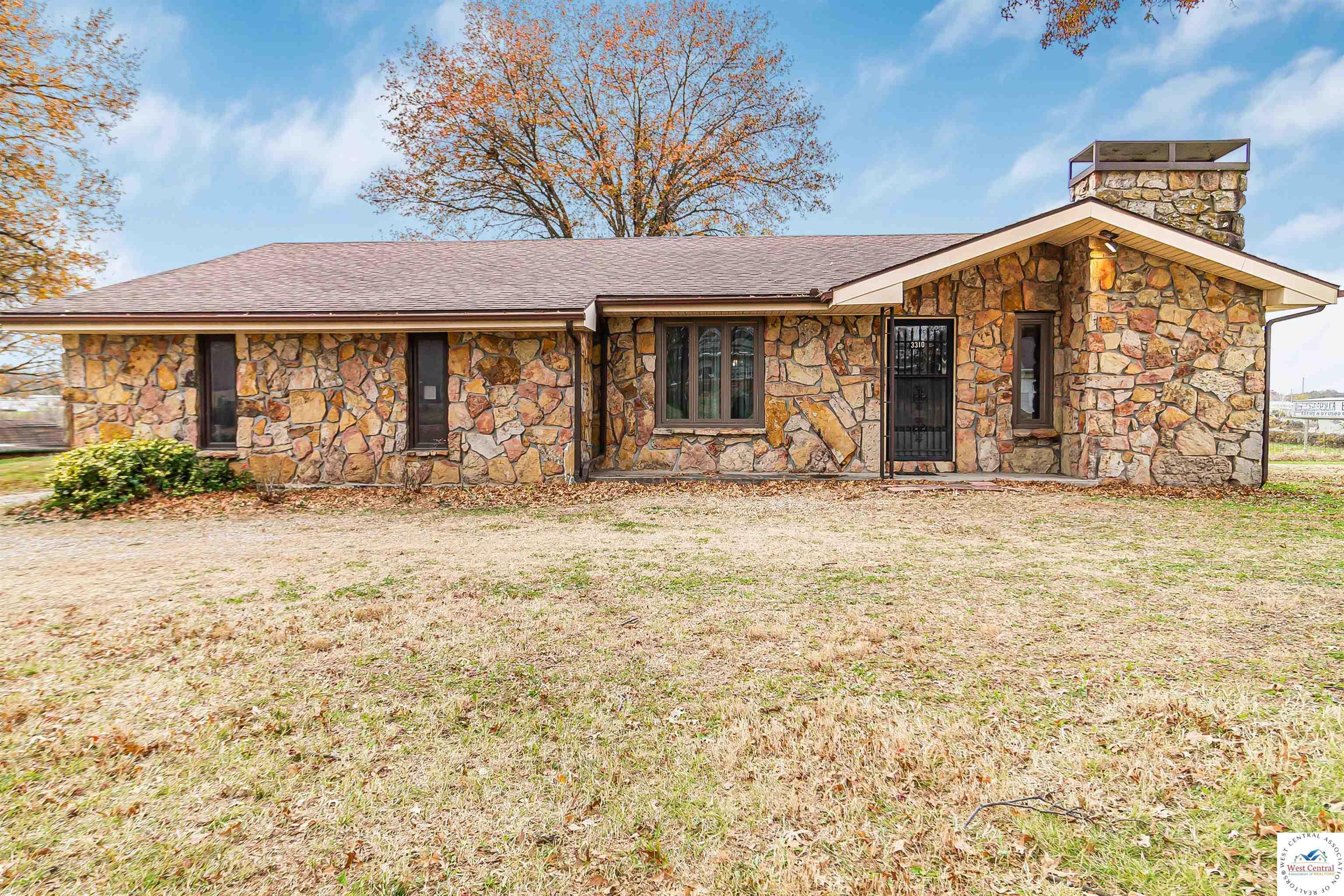 Property Photo:  3310 S Park  MO 65301 