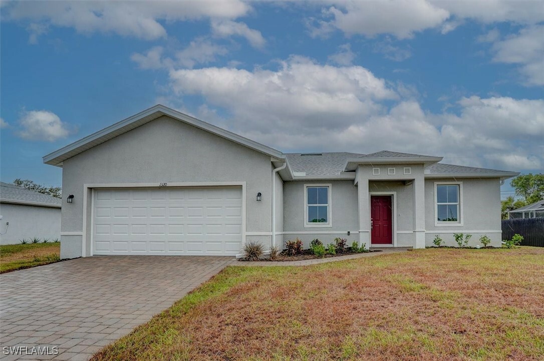 Property Photo:  1320 NE 17th Avenue  FL 33909 