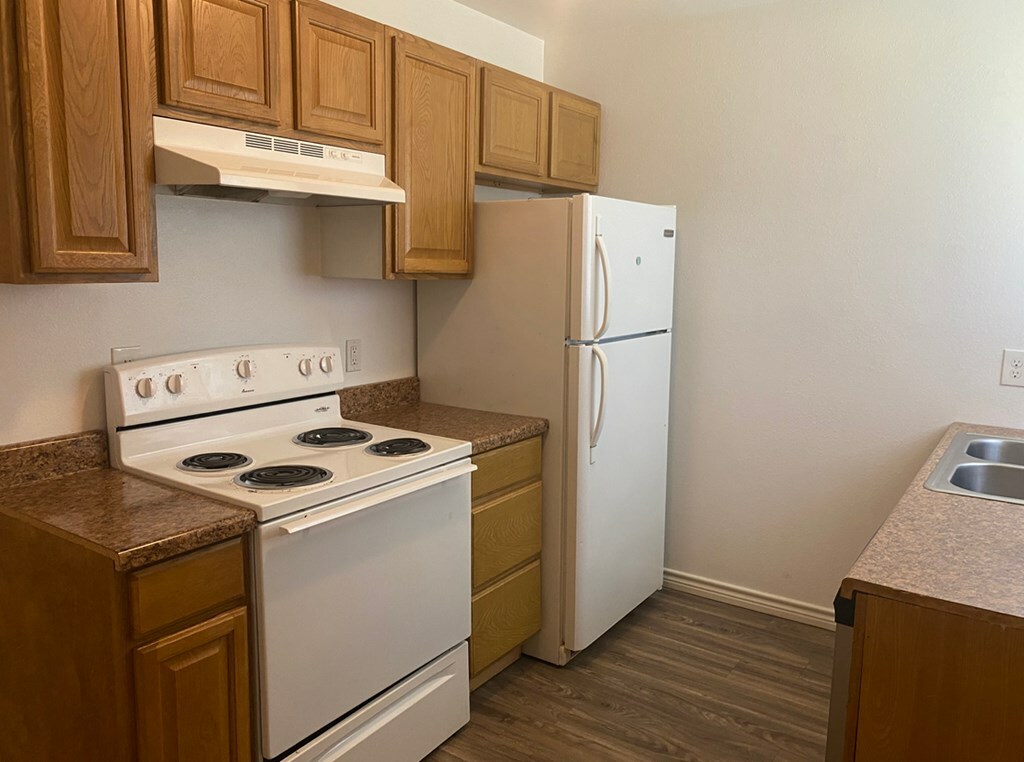 Property Photo:  373 S 1st St  TX 75949 