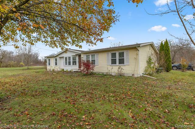 Property Photo:  6871 1st Street  MI 48179 