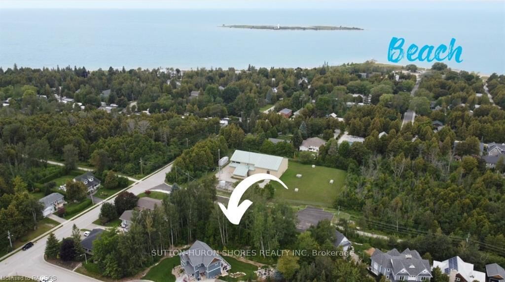 Property Photo:  286 Grosvenor Street S  ON N0H 2L0 