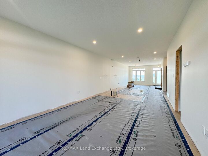 Property Photo:  443 Ivings Drive  ON N0H 2C3 