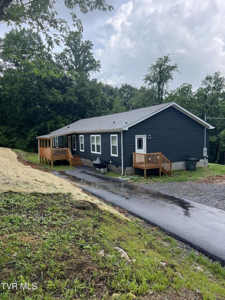 Property Photo:  1619 Fraley White Drive  TN 37643