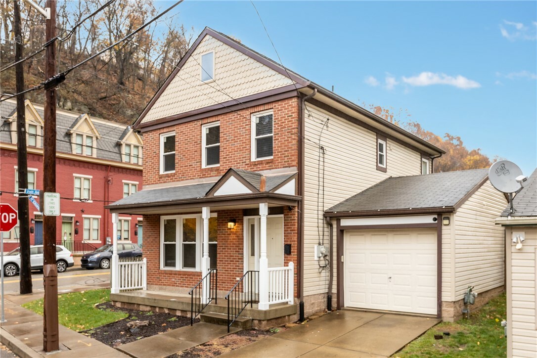 Property Photo:  2388 Irwin Ave  PA 15214 