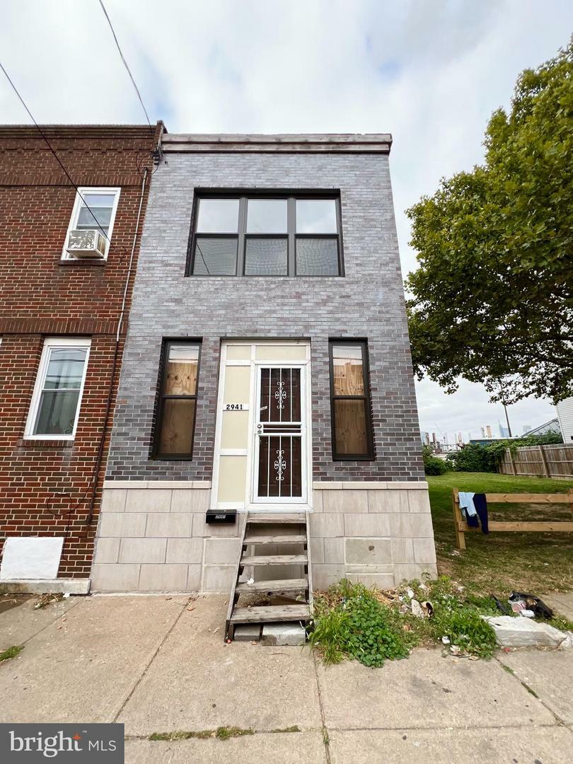 Property Photo:  2941 Wharton Street  PA 19146 