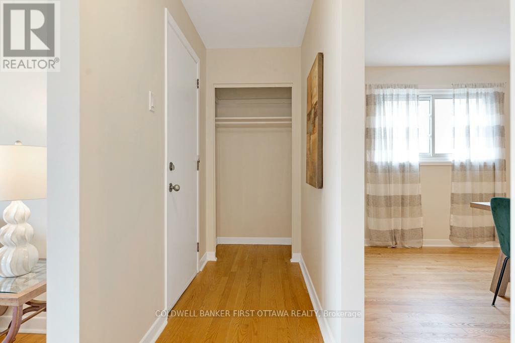 Property Photo:  2660 Conn Street  ON K2B 7C5 