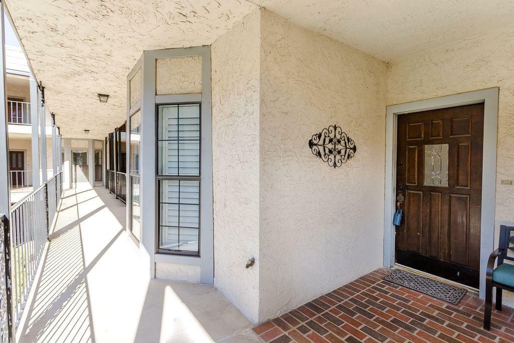 Property Photo:  8610 Turtle Creek Boulevard 209  TX 75225 