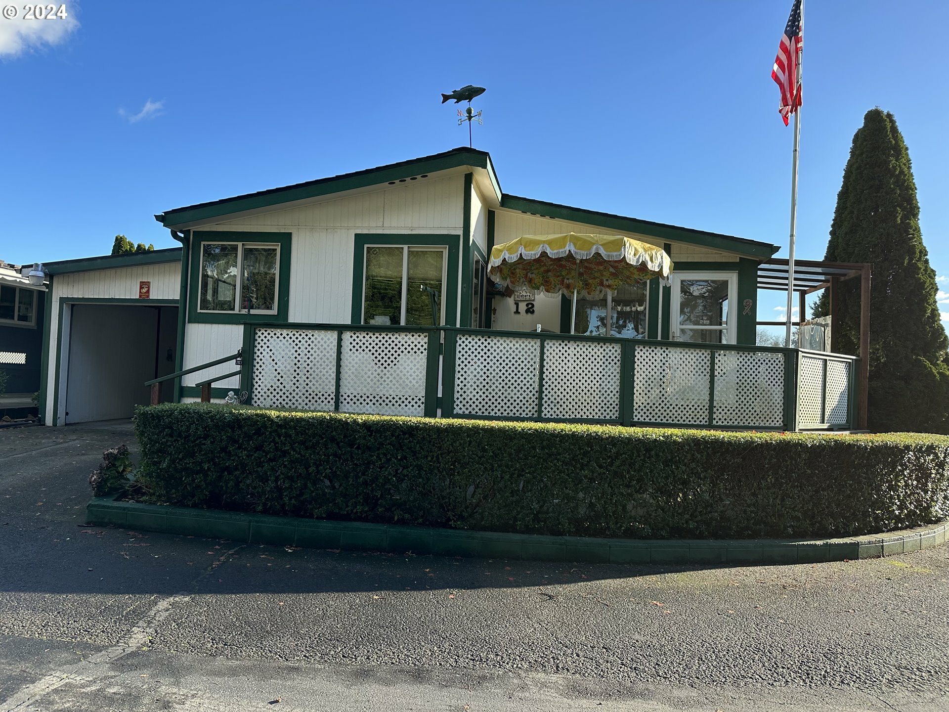 Property Photo: 16063 Driftwood Ln 12 OR 97415