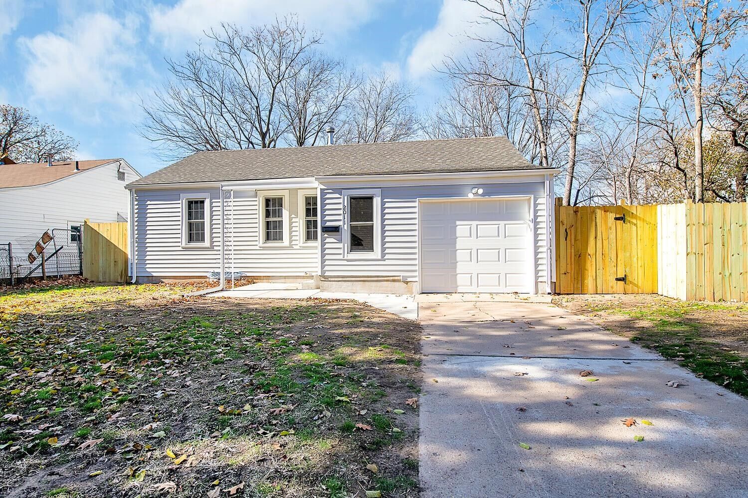 Property Photo: 2011 S Topeka KS 67211