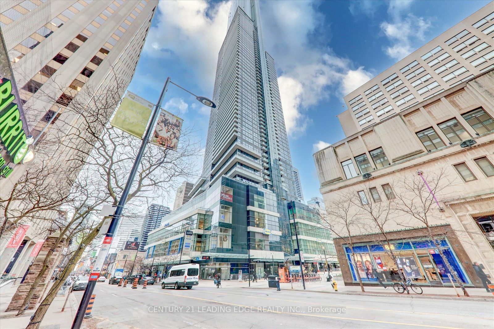 Property Photo:  386 Yonge St 1002  ON M5B 0A5 