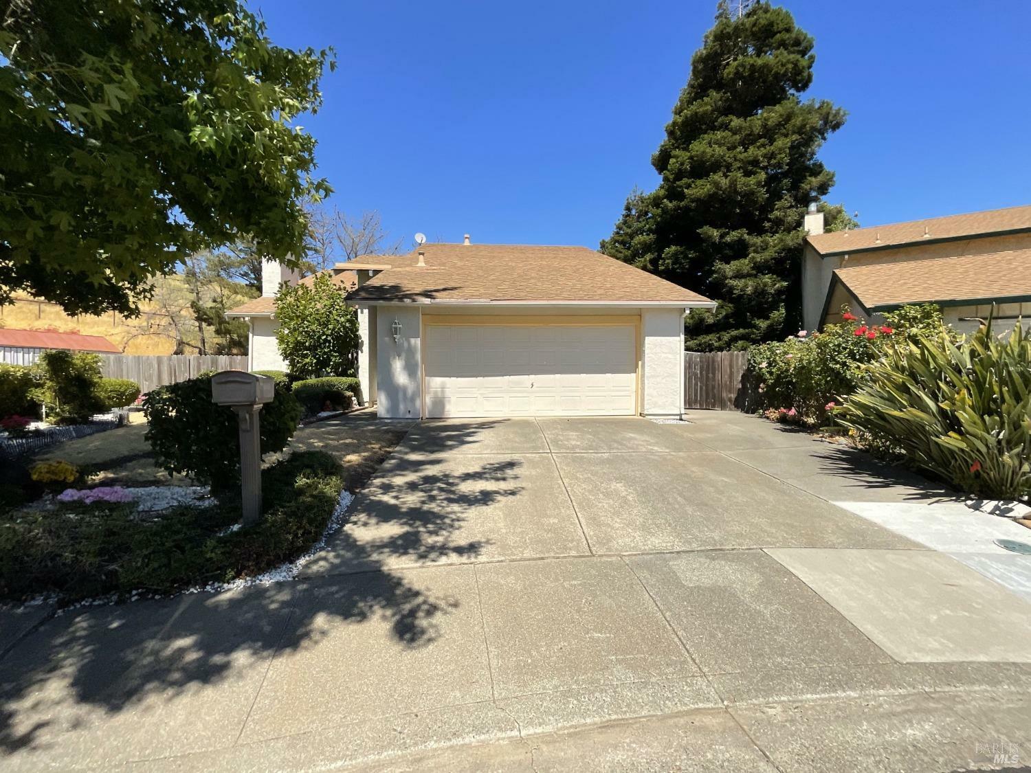 Property Photo:  403 Gerald Court  CA 94510 