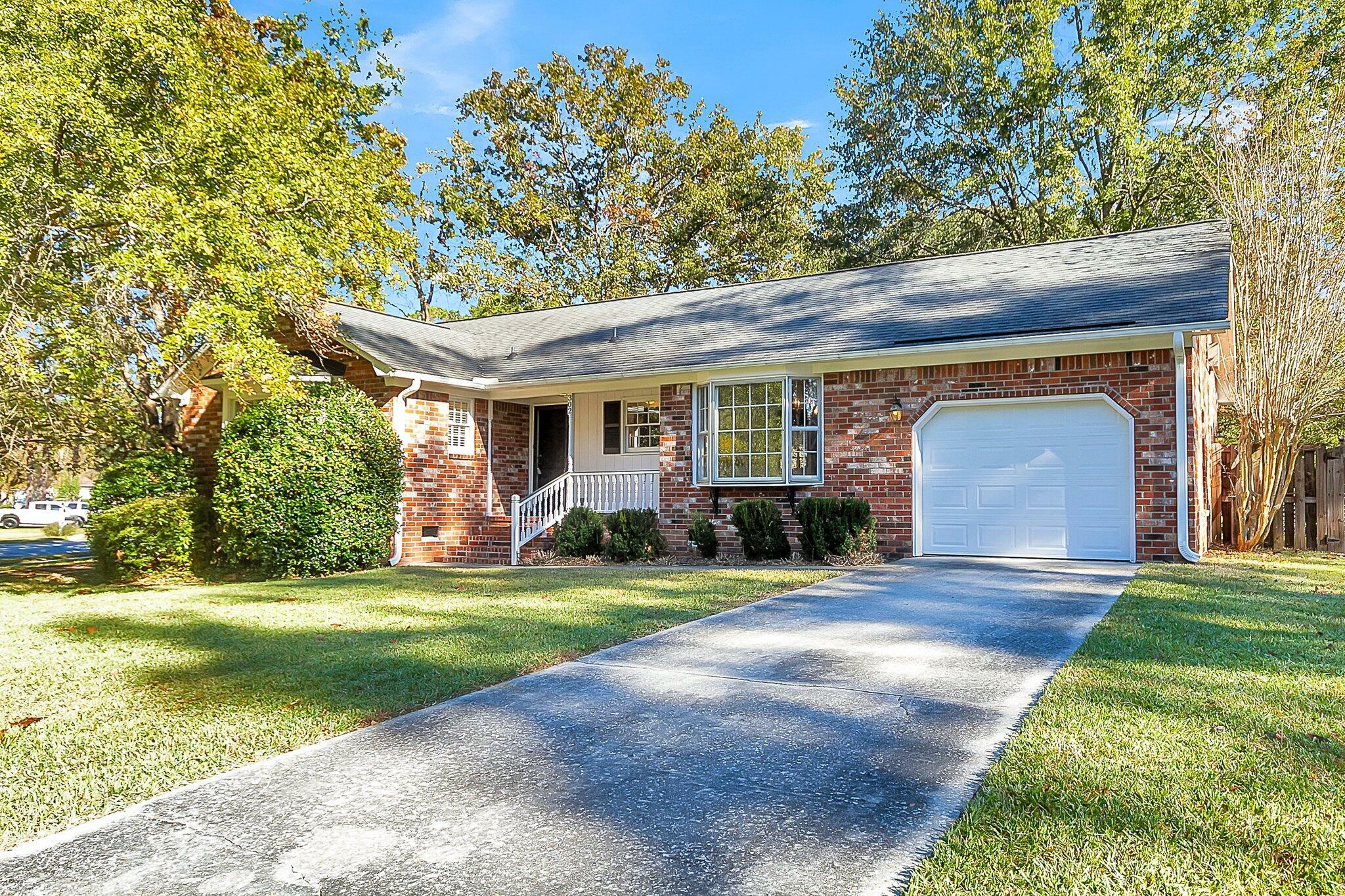 Property Photo:  302 Chessington Circle  SC 29485 