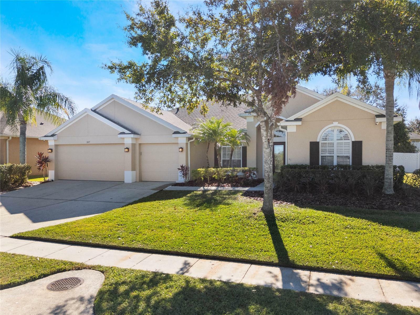 Property Photo:  187 Osprey Lakes Circle  FL 32766 