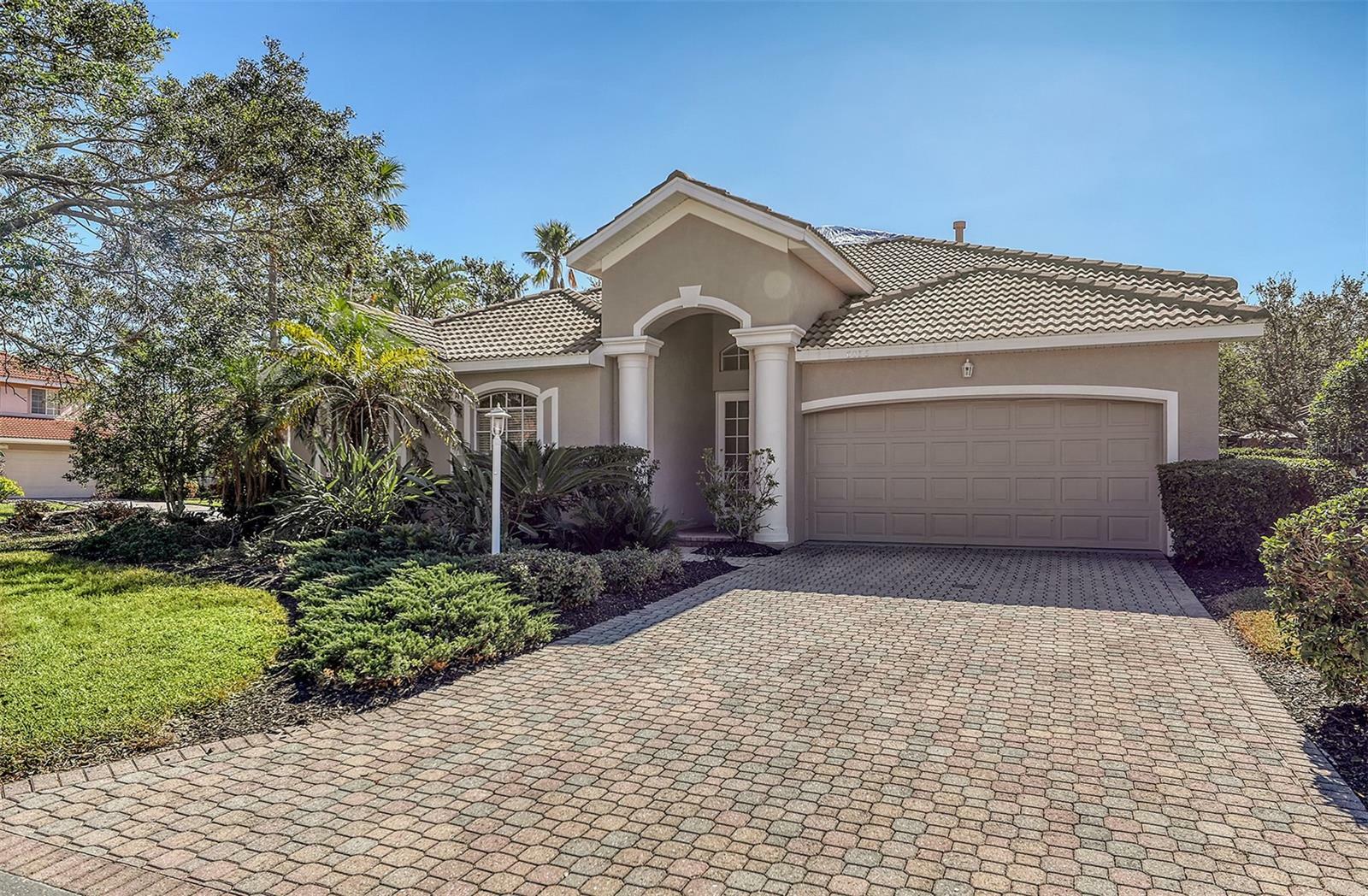 Property Photo:  6836 Bay Hill Drive  FL 34202 