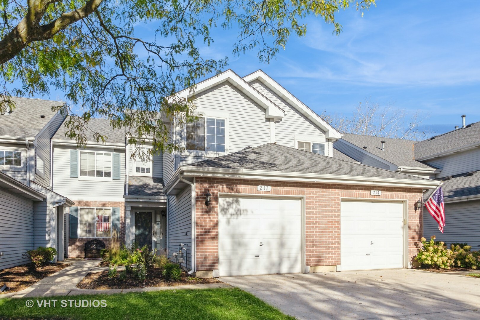 Property Photo:  212 Sierra Pass Drive  IL 60194 