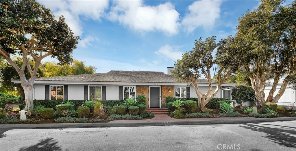 Property Photo:  2414 University Drive  CA 92660 