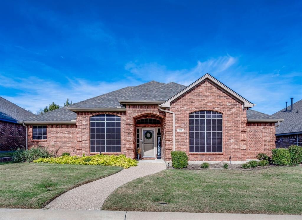 Property Photo:  115 Crestpark Drive 38  TX 75104 