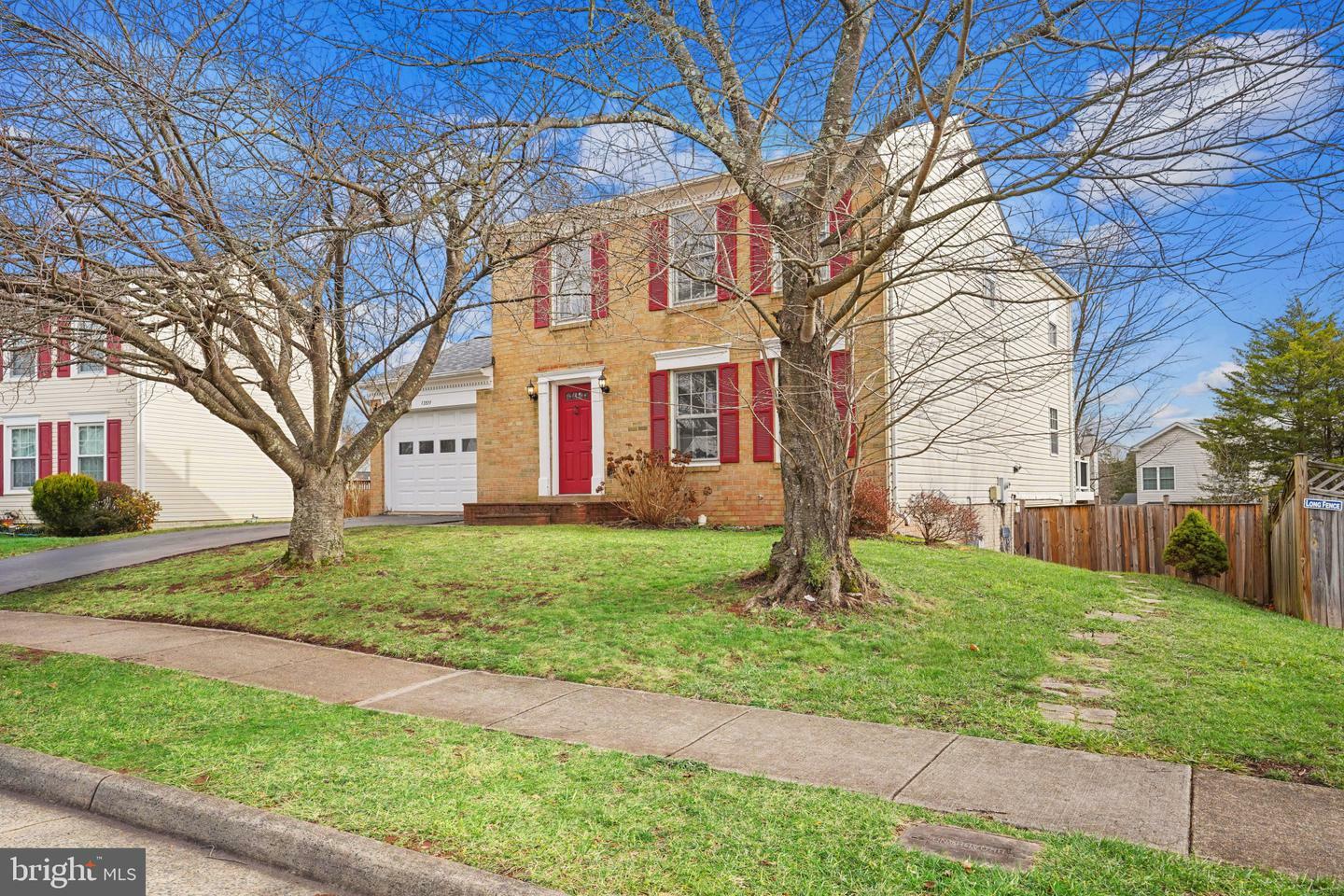 Property Photo:  13511 Chevy Chase Court  VA 20151 