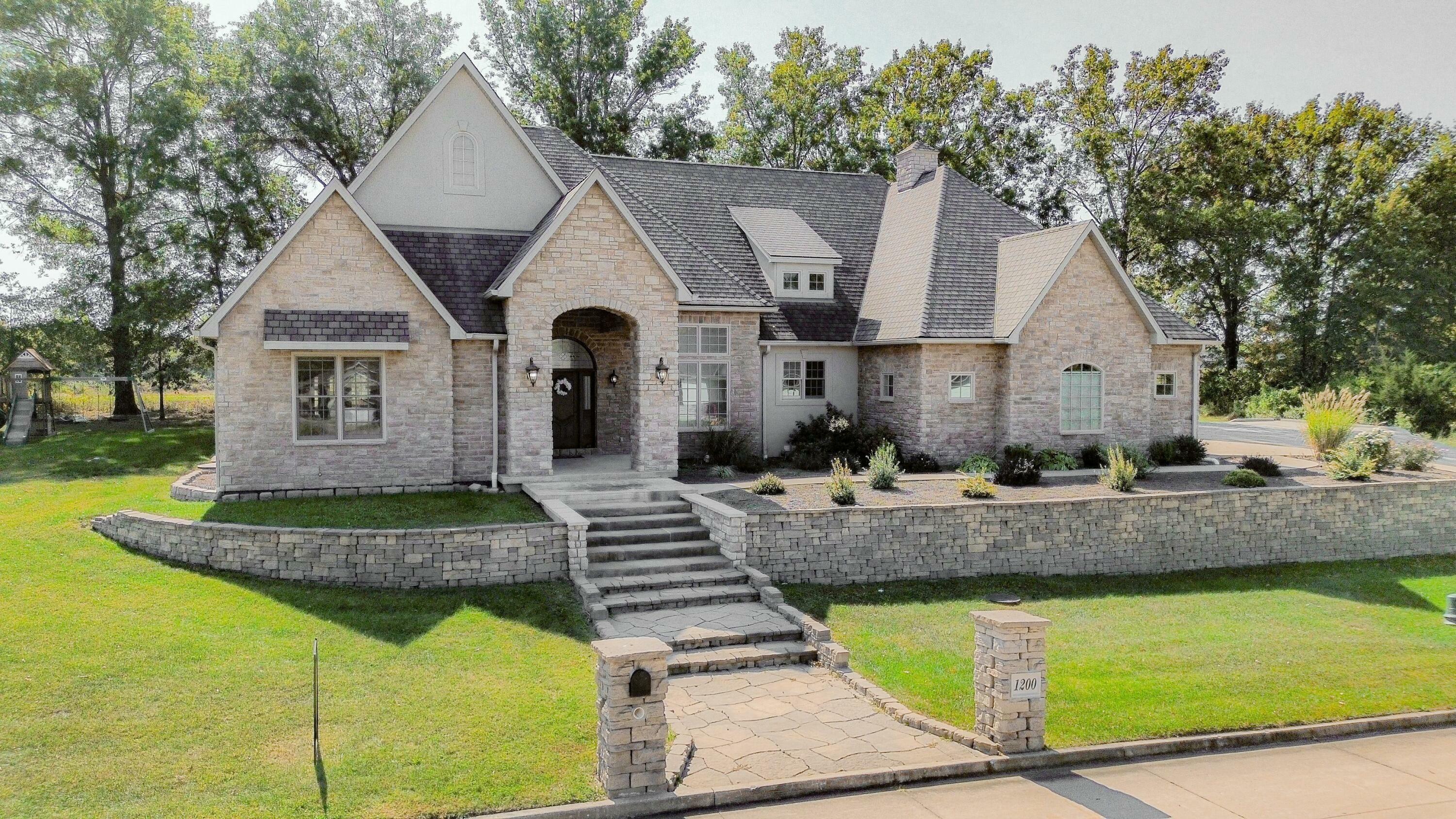 Property Photo:  1200 Cedar Ridge Dr  MO 65270 