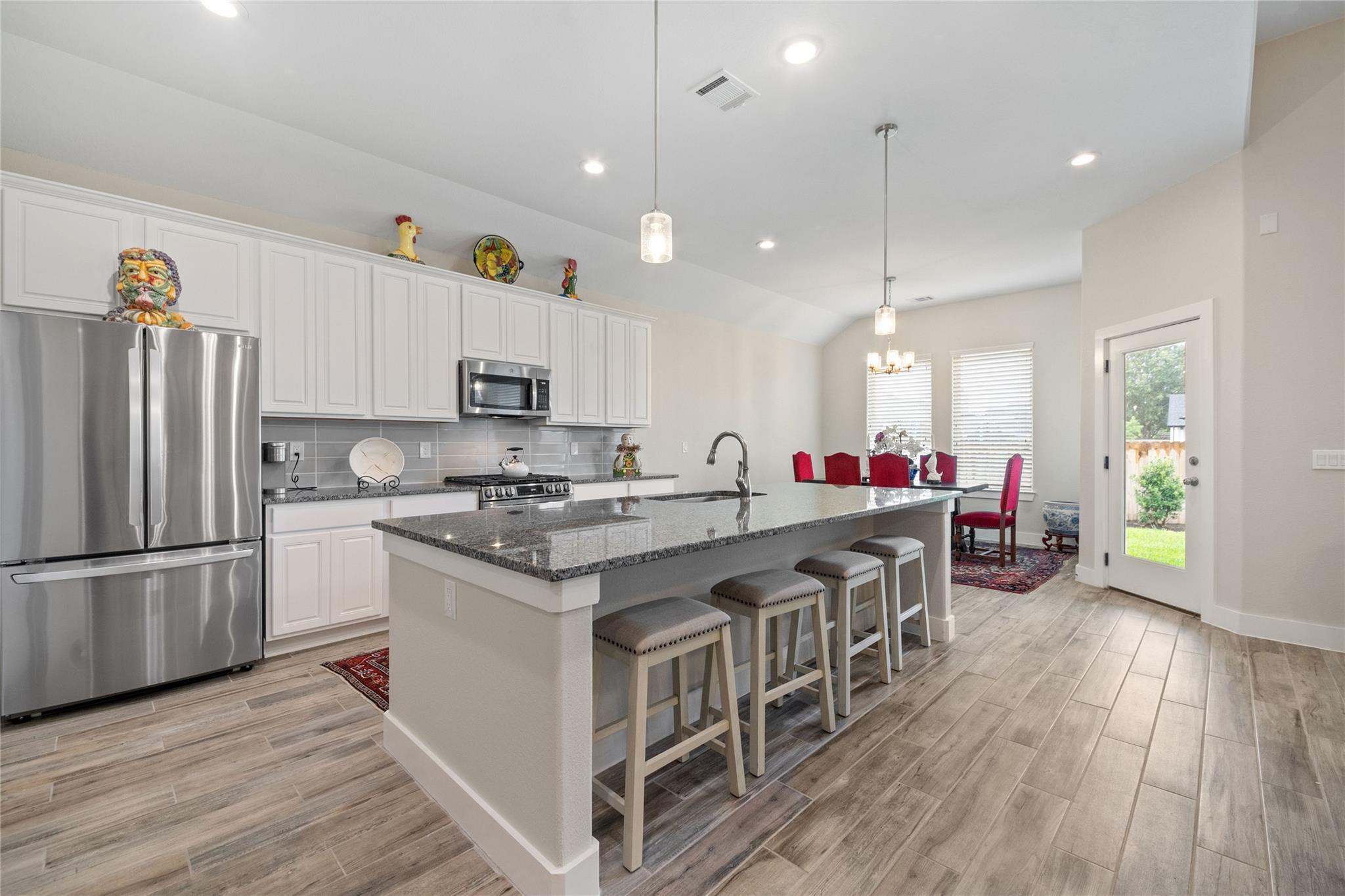 Property Photo: 160 Wyndemere Drive TX 77356