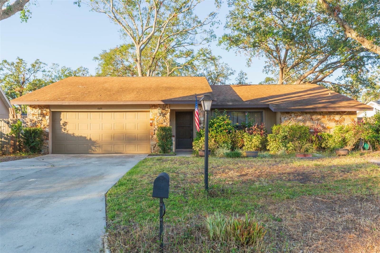 Property Photo:  8493 Cypress Lake Circle  FL 34243 