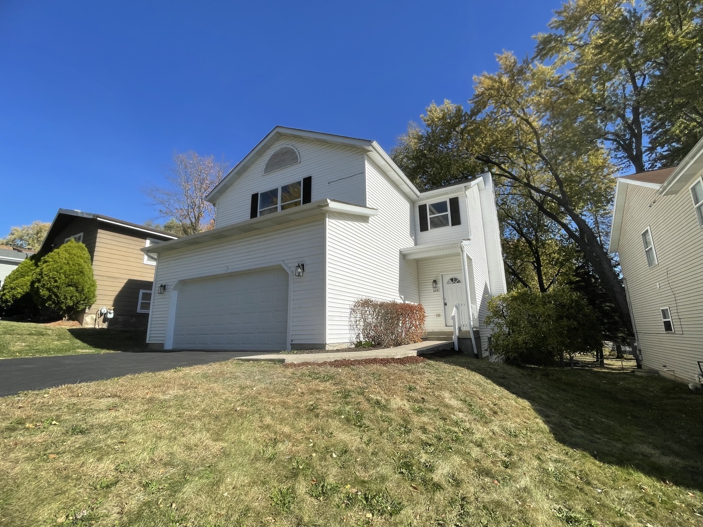 Property Photo:  1108 Jackson Avenue  IL 60084 