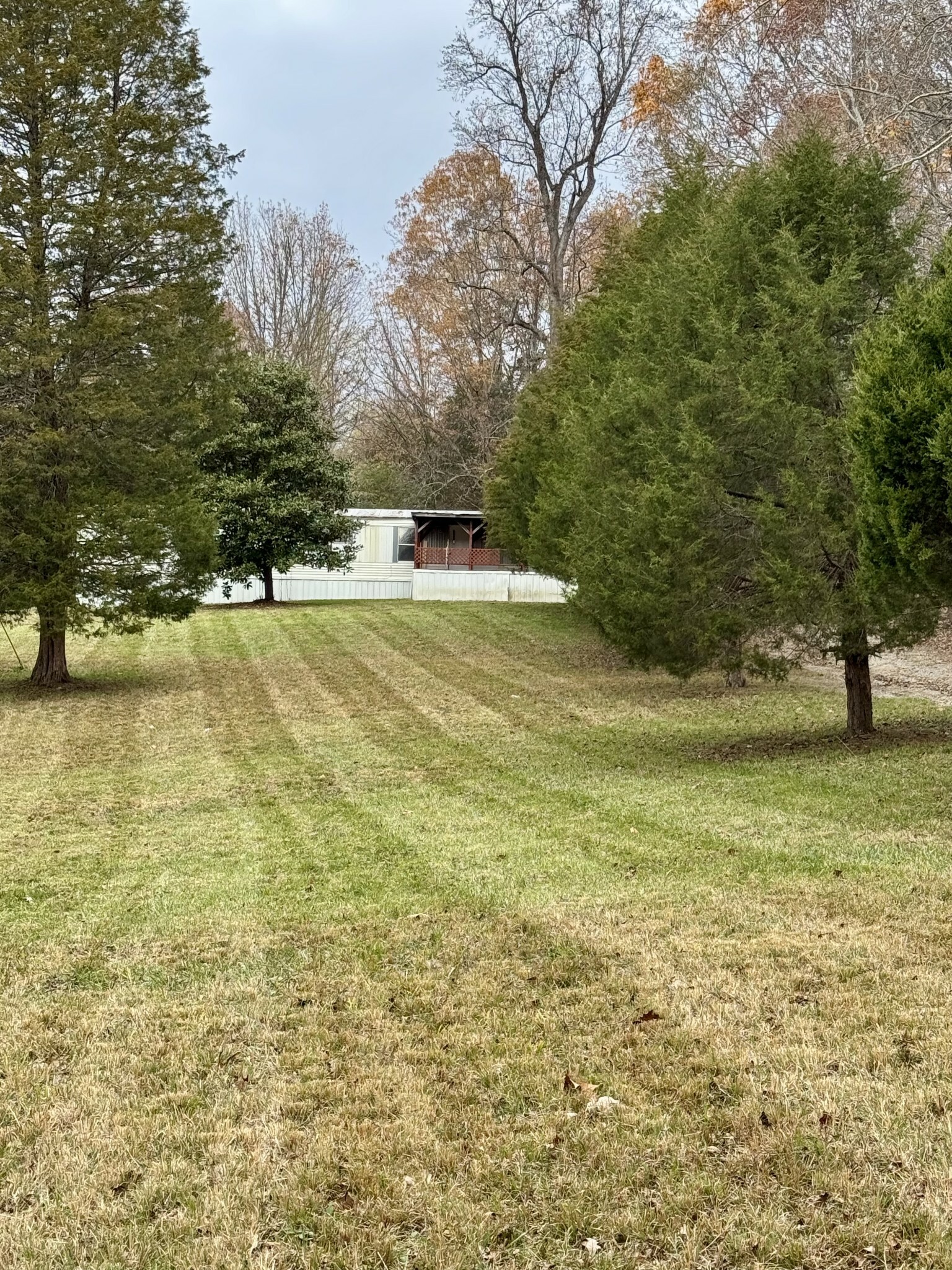 Property Photo:  1411 Stoney Point Rd  TN 37181 