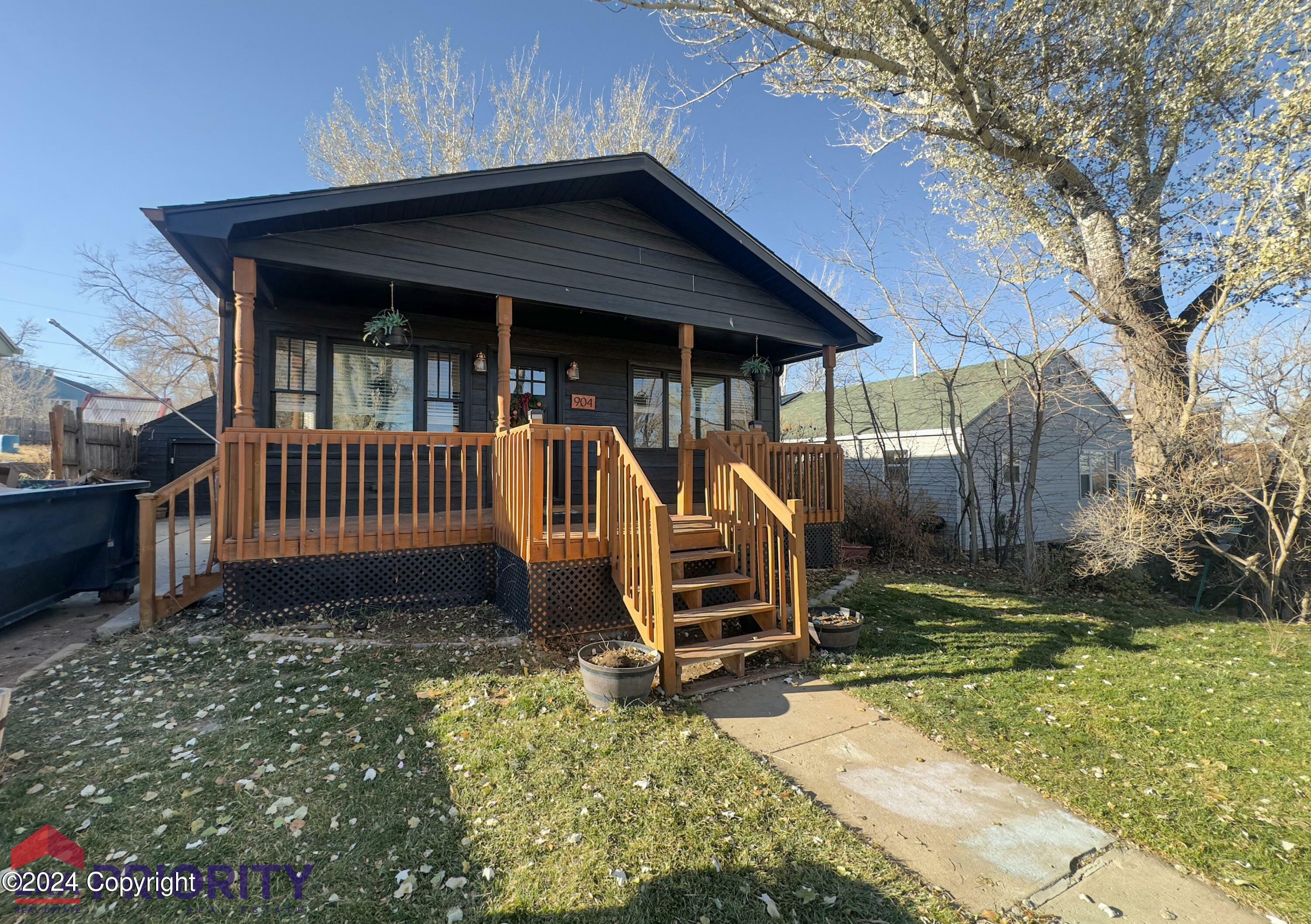 Property Photo:  904 S Gillette Ave -  WY 82716 