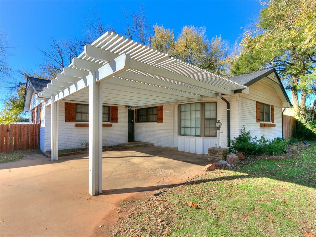 Property Photo:  1023 N Madison Avenue  OK 73010 