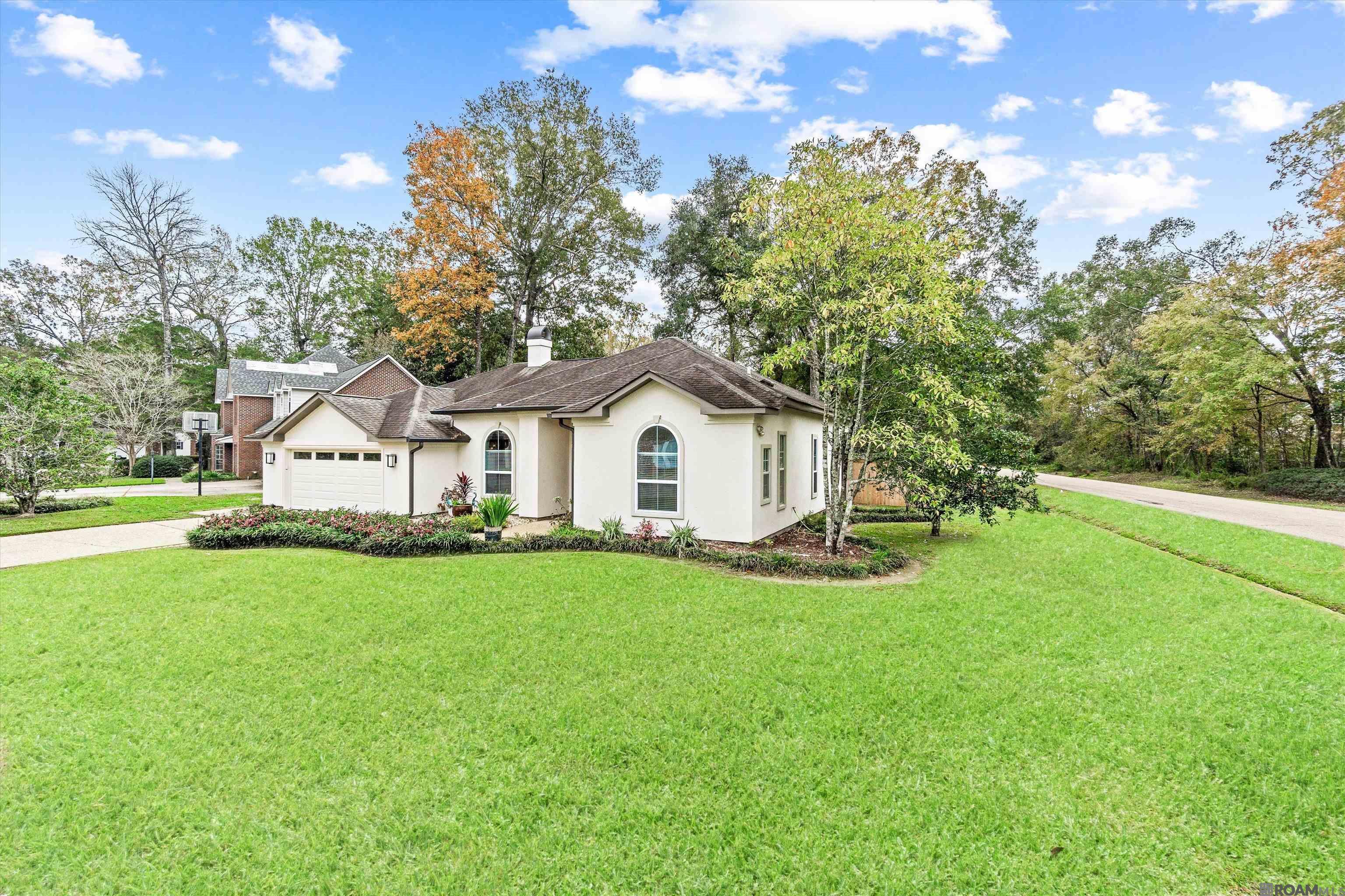 Property Photo:  3912 Indian Run Dr  LA 70816 