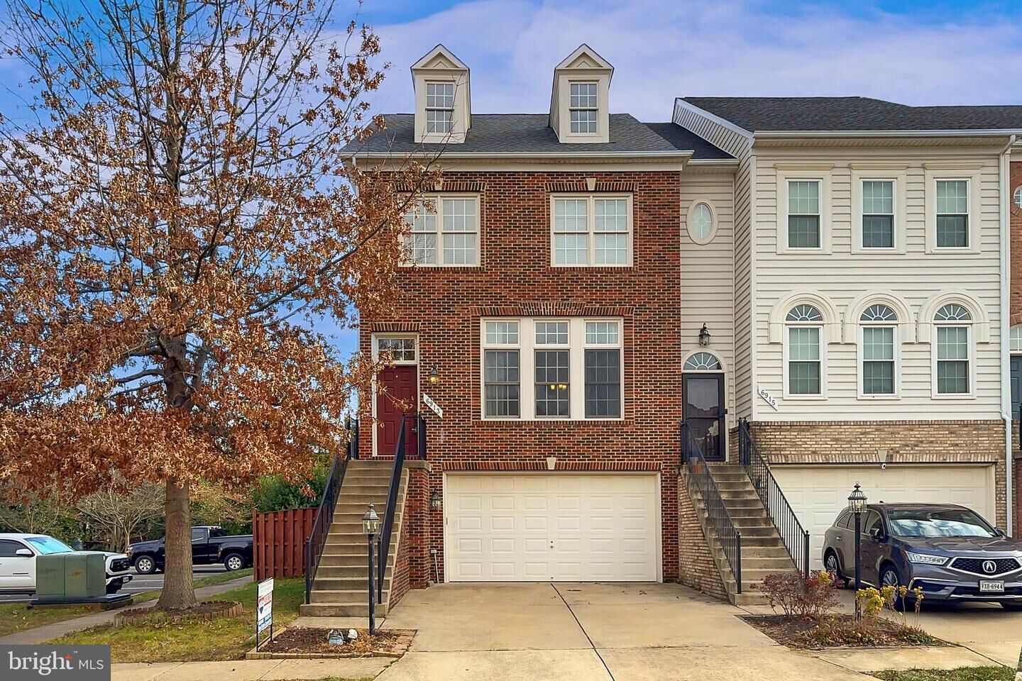 Property Photo: 6913 Stanwick Square VA 20155