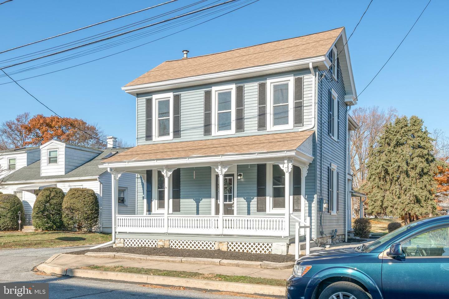 Property Photo:  118 Columbia Avenue  PA 17552 