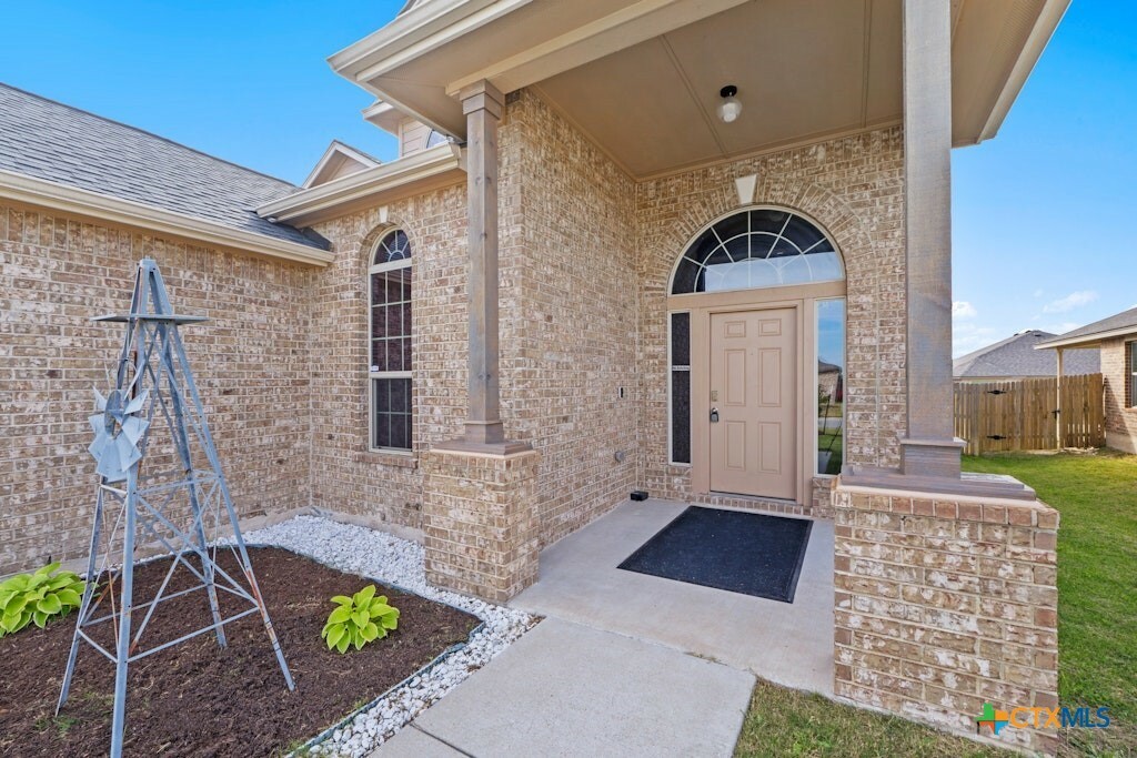 Property Photo:  211 Highmore Court  TX 76502 