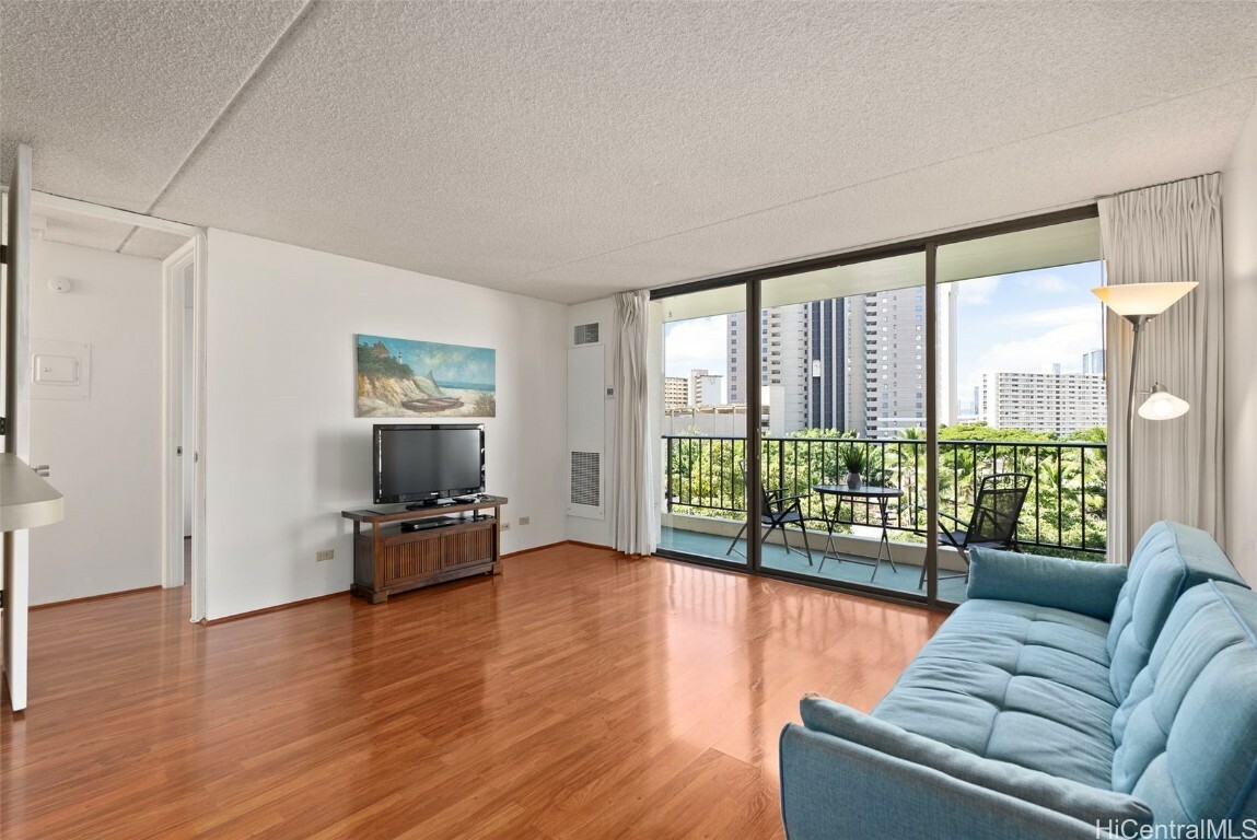 411 Hobron Lane 604  Honolulu HI 96815 photo