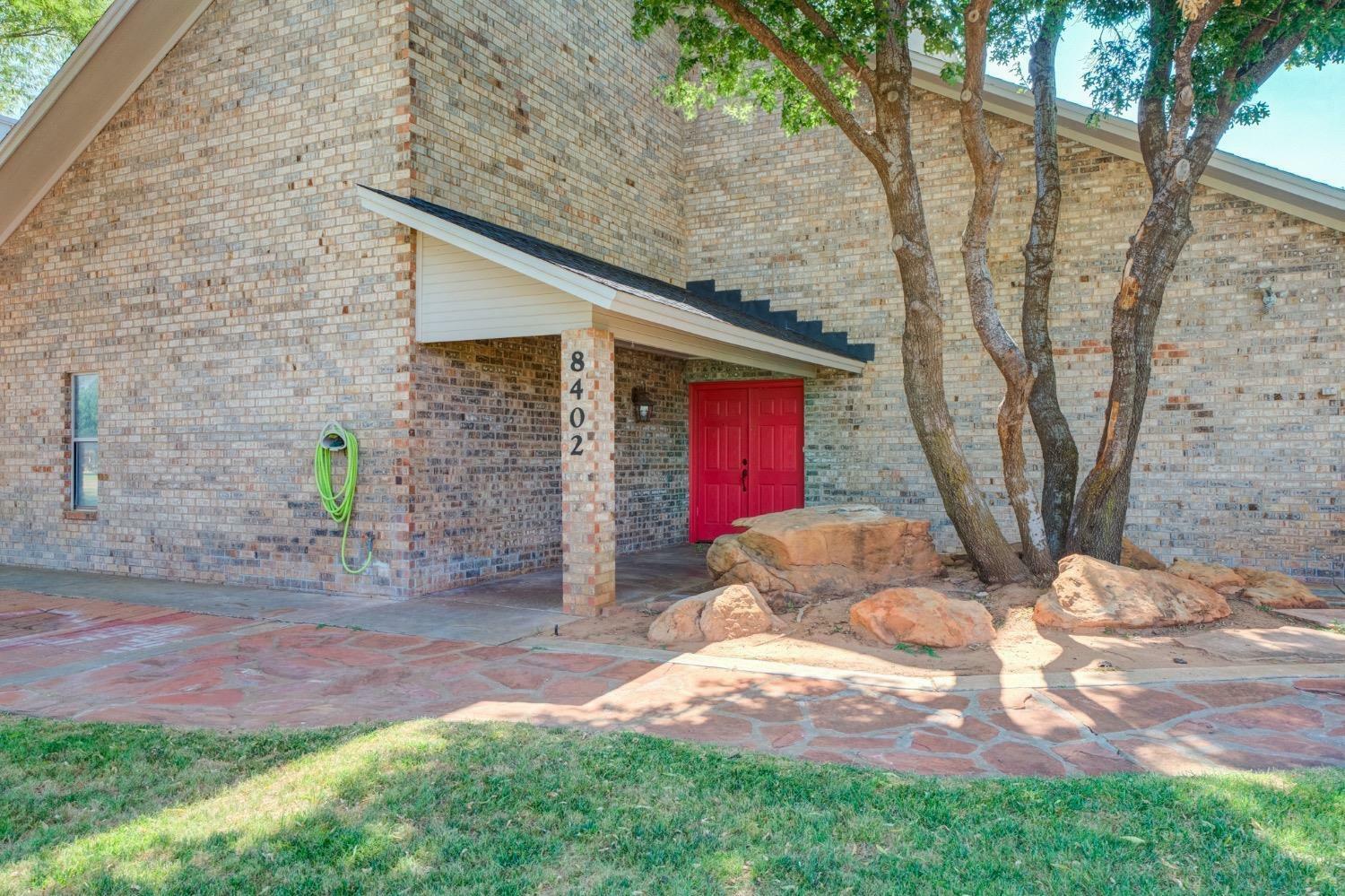 Property Photo:  8402 Rochester Avenue  TX 79424 