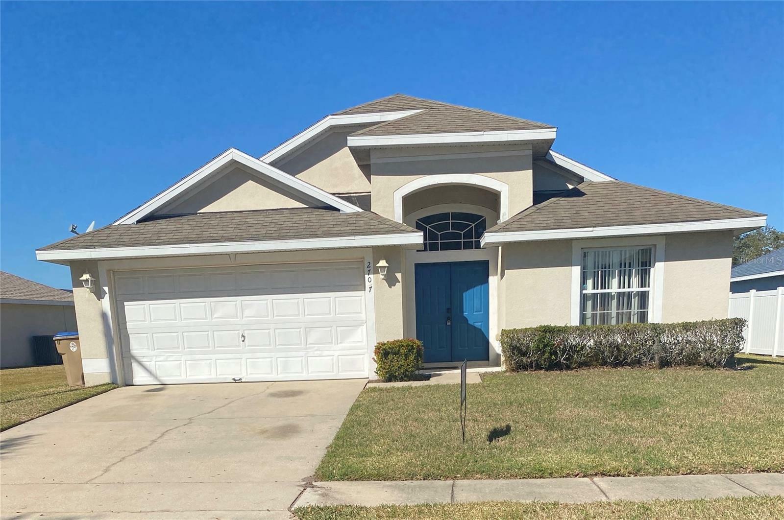 Property Photo: 2707 Prestwick Lane FL 34744