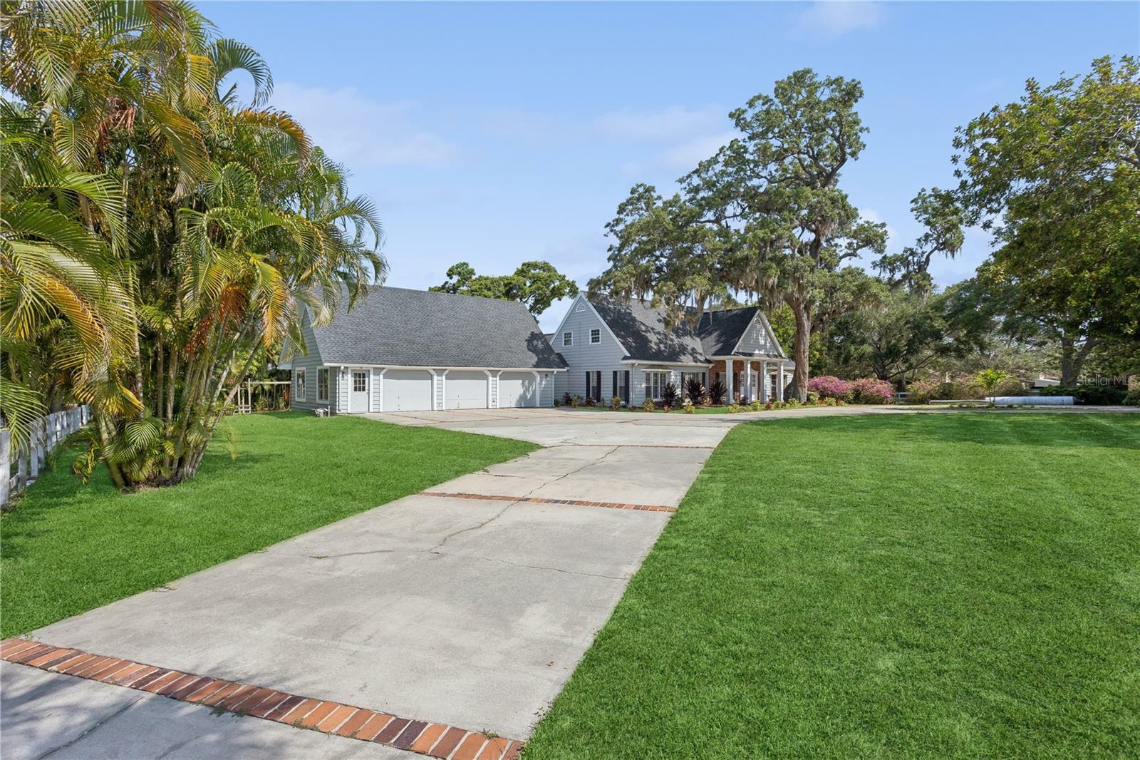 Property Photo:  14195 Siesta Road  FL 33774 