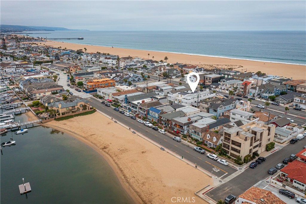 Property Photo: 916 W Balboa Boulevard CA 92661