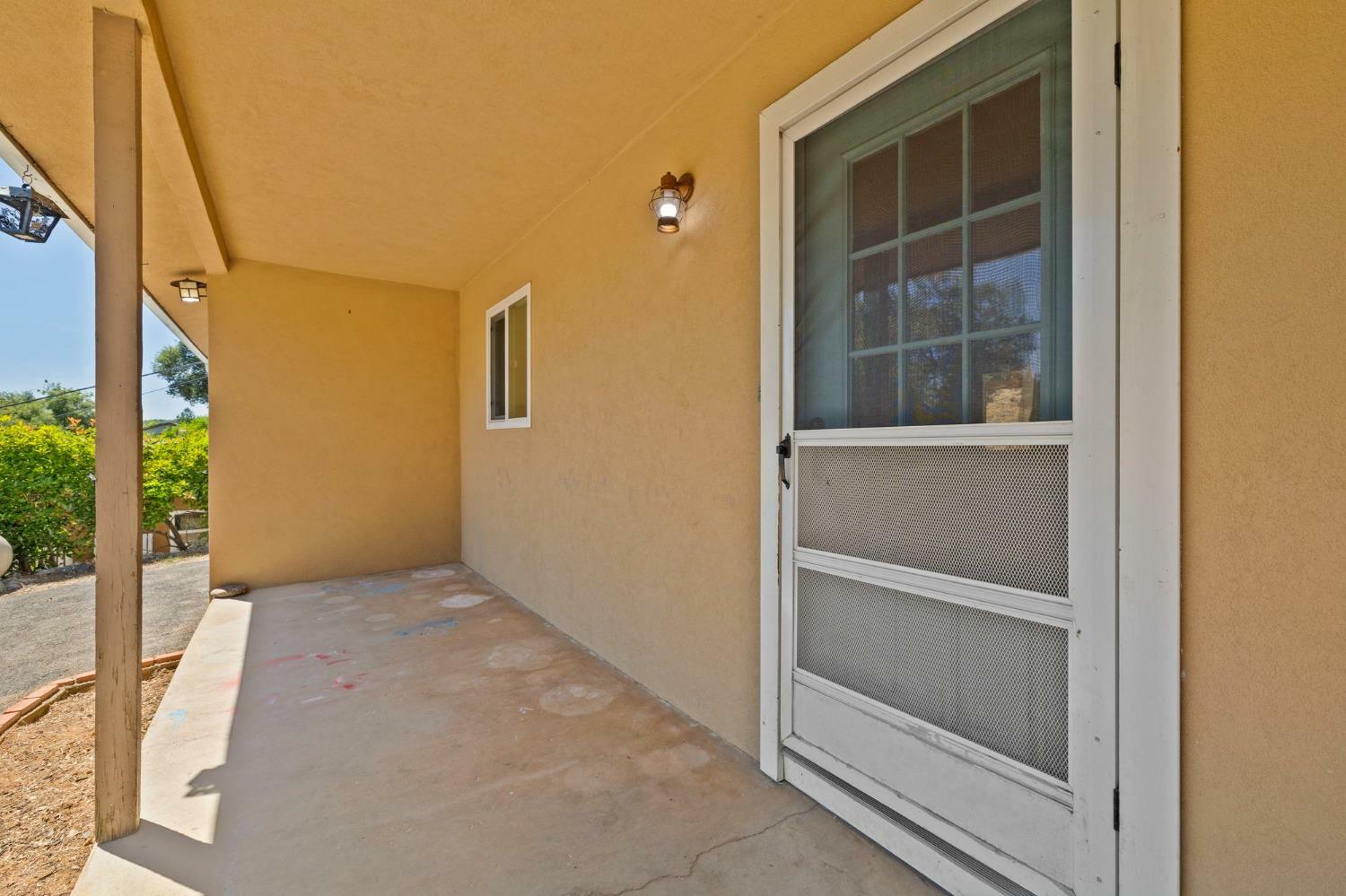 Property Photo:  11124 Circle Drive  CA 95327 