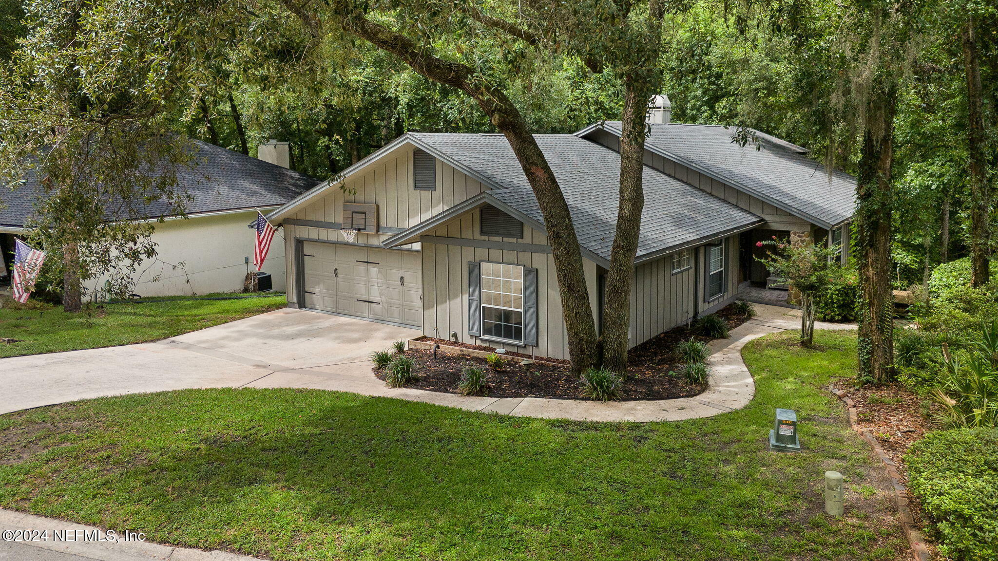 Property Photo:  1514 Stonebriar Road  FL 32043 