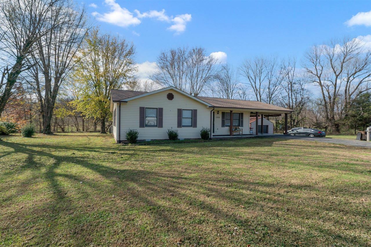 Property Photo:  1305 Summer Shade Road  KY 42166 