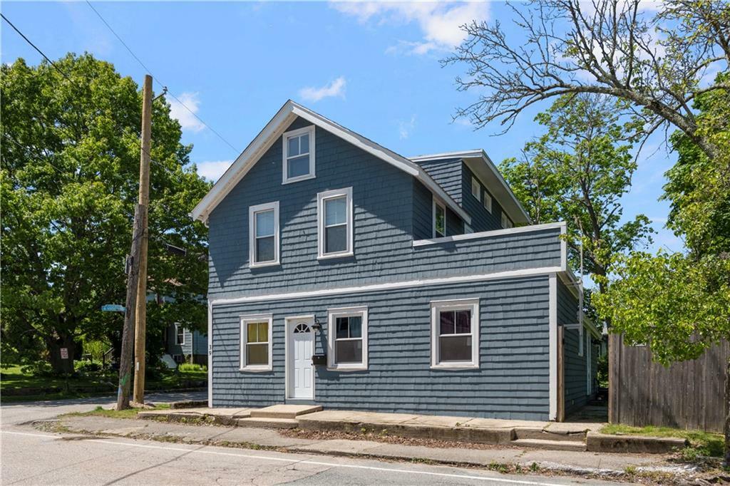 Property Photo:  39 Fair Street  RI 02888 