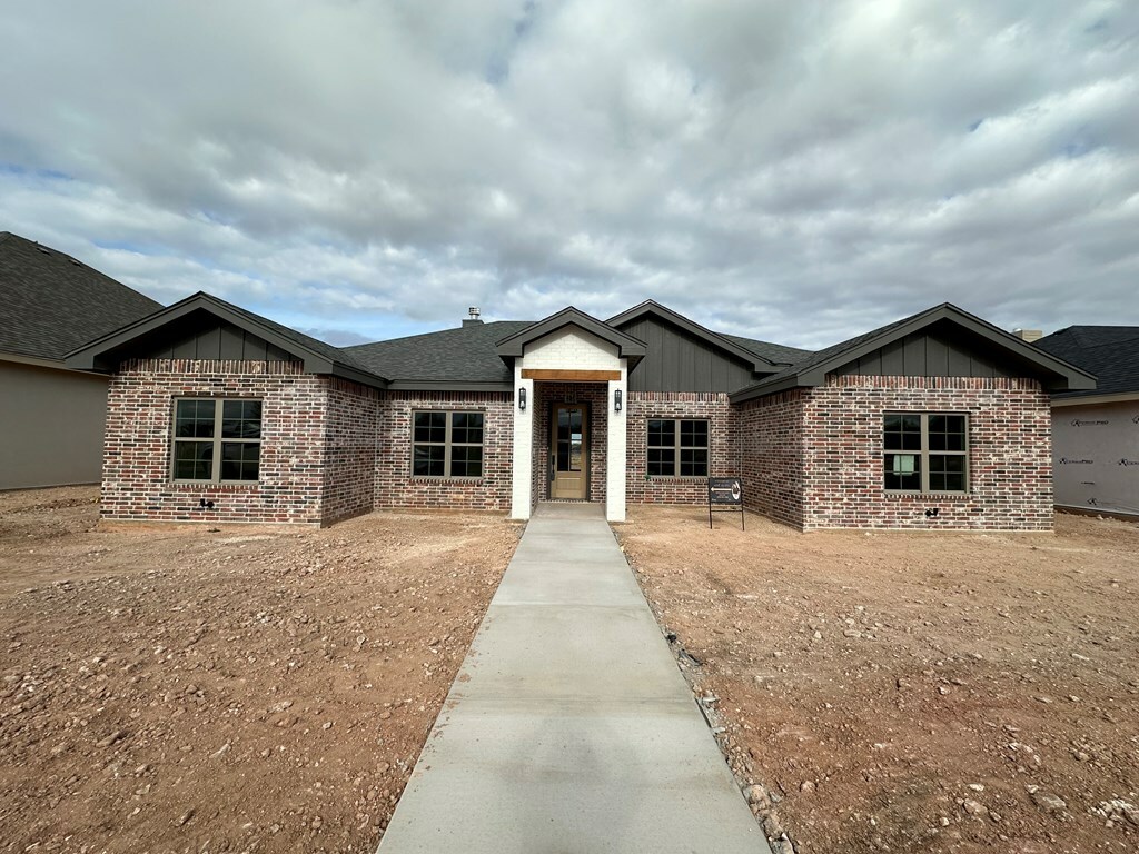 Property Photo:  3608 Clearview Dr  TX 76904 