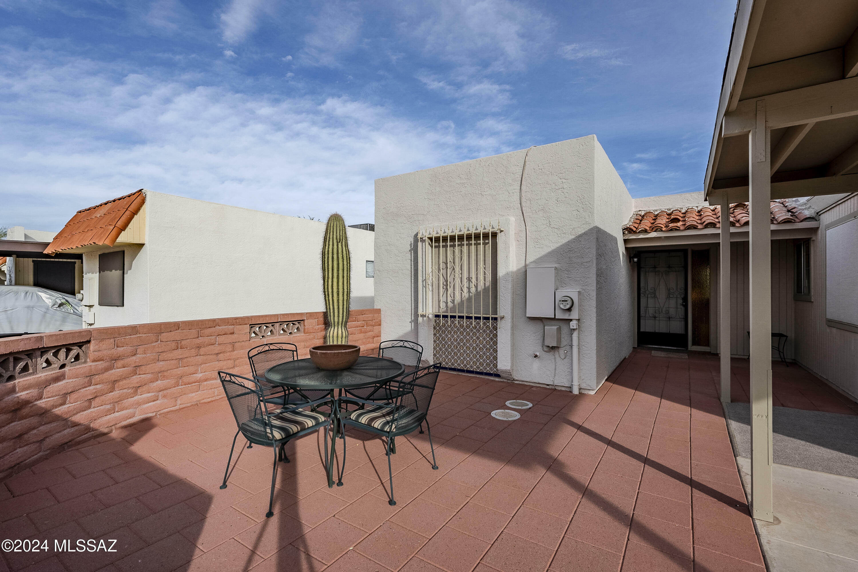 Property Photo:  466 N Calle De Las Profetas  AZ 85614 