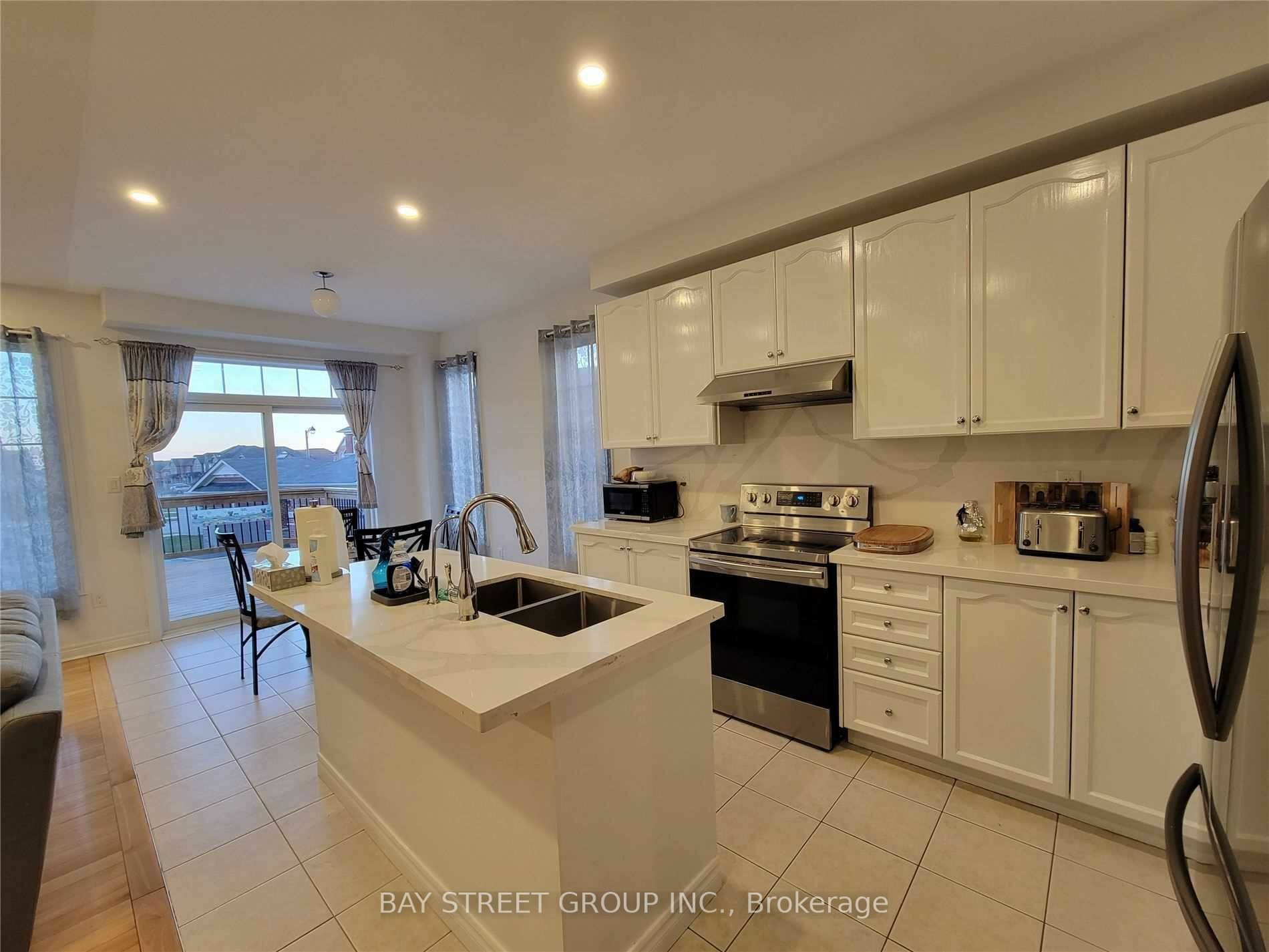 Property Photo:  39 Foshan Ave  ON L6C 0R1 